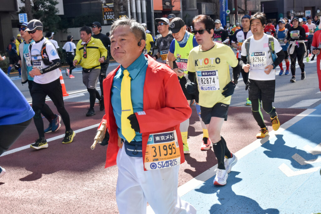 東京マラソンのコスプレランナー　ルパン三世